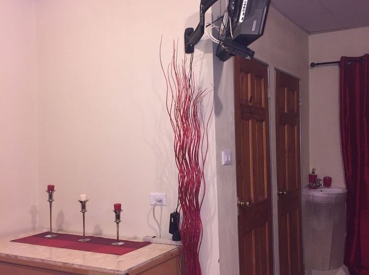 پانسیون Liam S Guest House On The Avenue