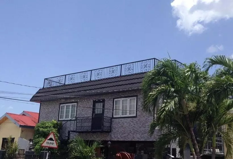 پانسیون Liam S Guest House On The Avenue