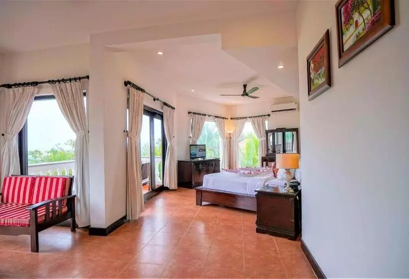 Sea Lion Beach Resort Mui Ne