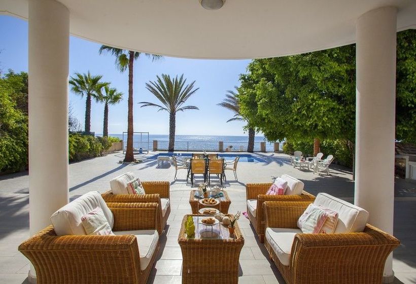 Sunset Beachfront Villa Meneou