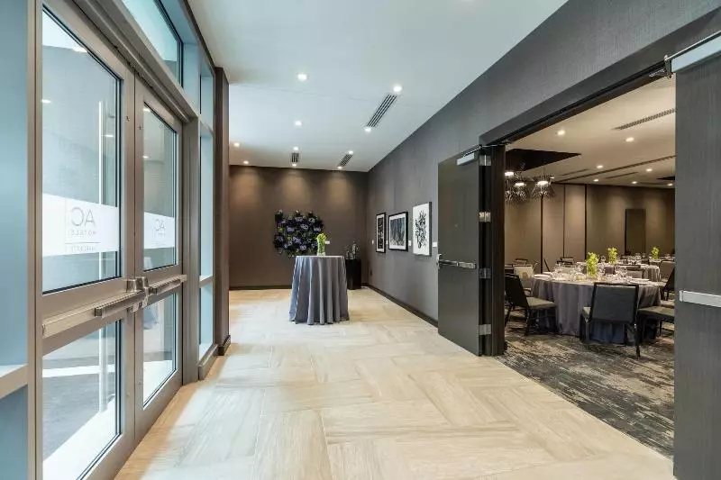 Ac Hotel By Marriott Boston Cleveland Circle