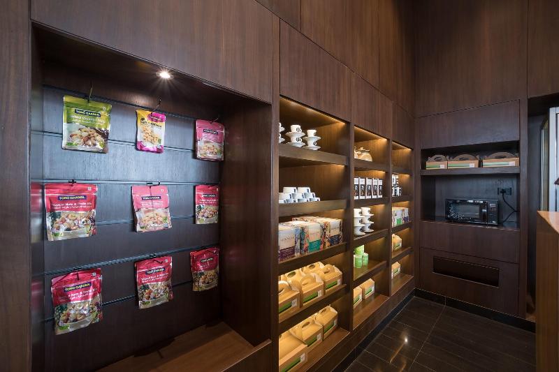 فندق Courtyard By Marriott Surat