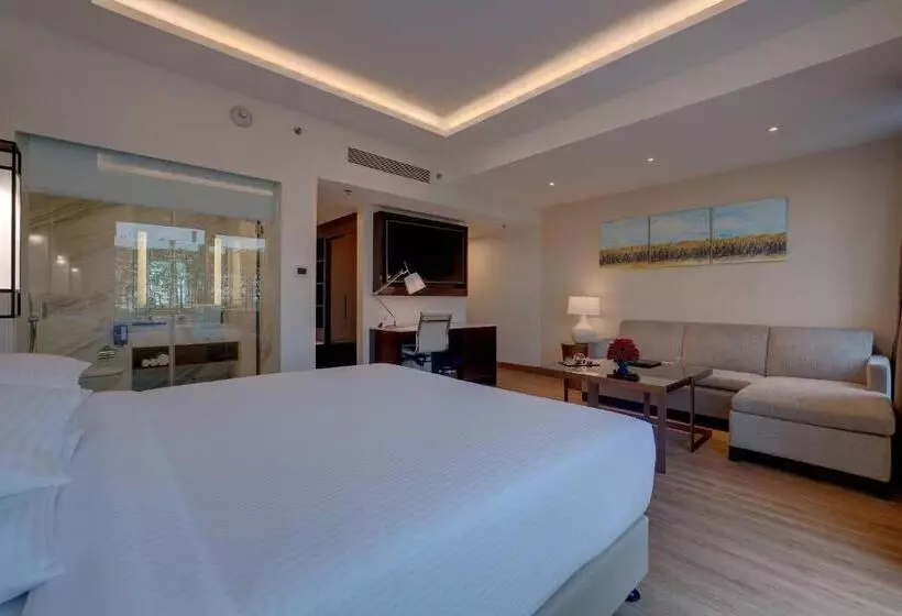 Hotelli Courtyard By Marriott Surat