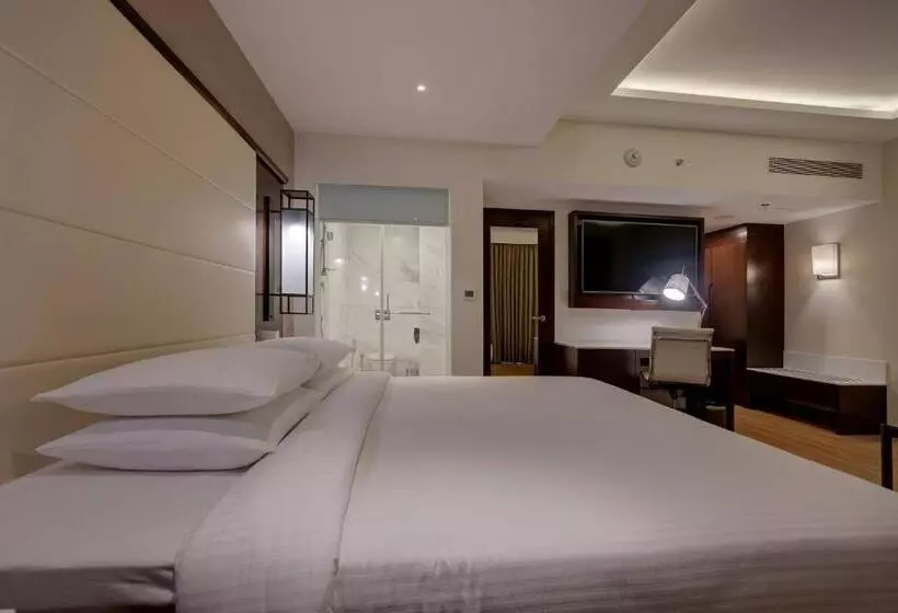 Hotelli Courtyard By Marriott Surat