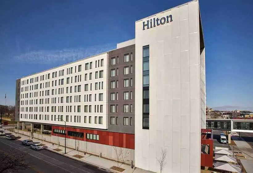 Hotelli Hilton Des Moines Downtown