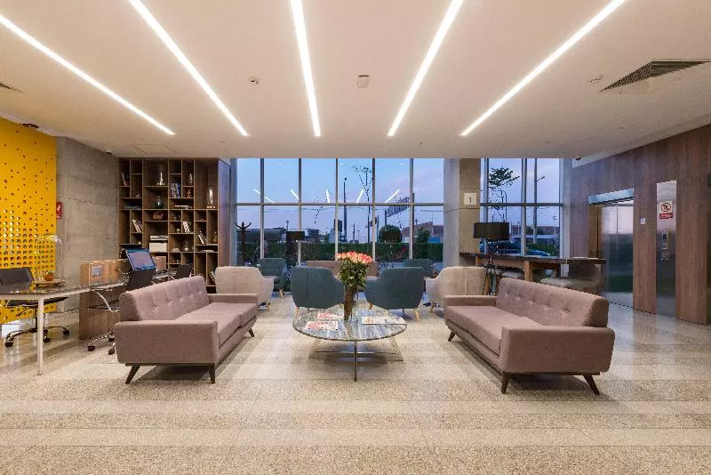 هتل Holiday Inn   Lima Airport, An Ihg