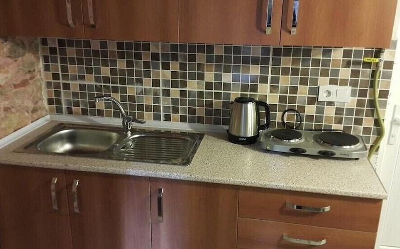 ホテル Kamondo Apartments