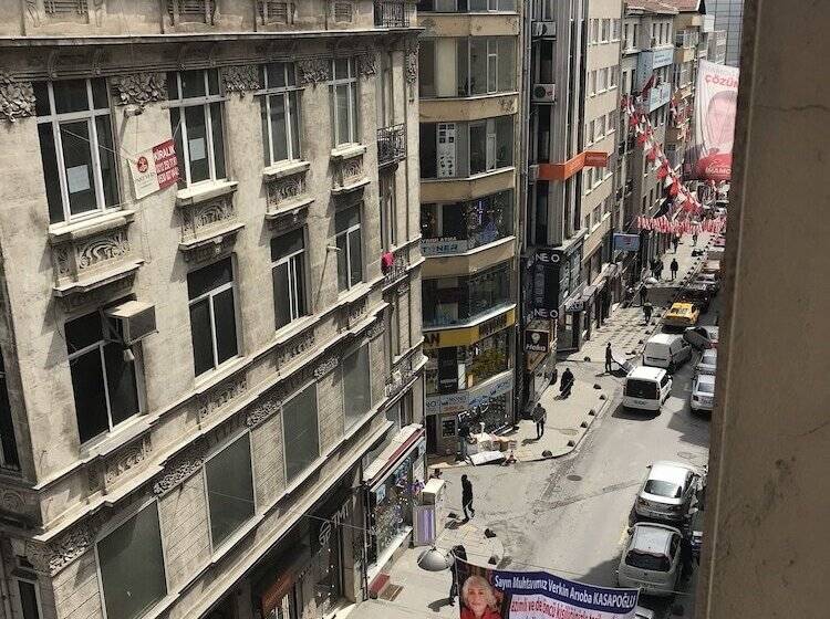 ホテル Kamondo Apartments