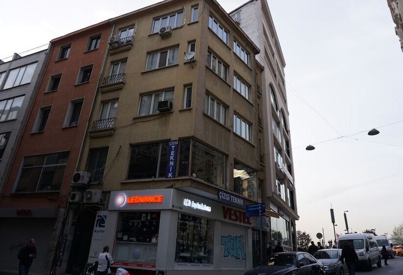 ホテル Kamondo Apartments