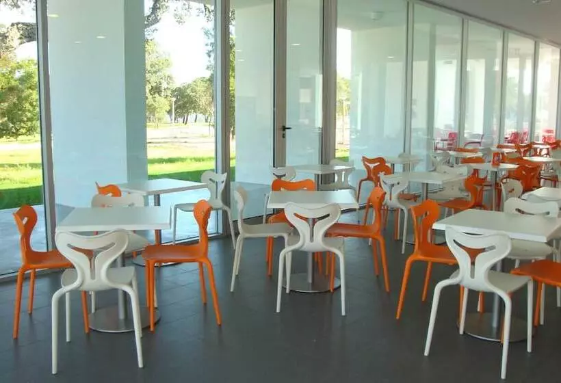 ホテル Parque De Campismo Orbitur Montargil