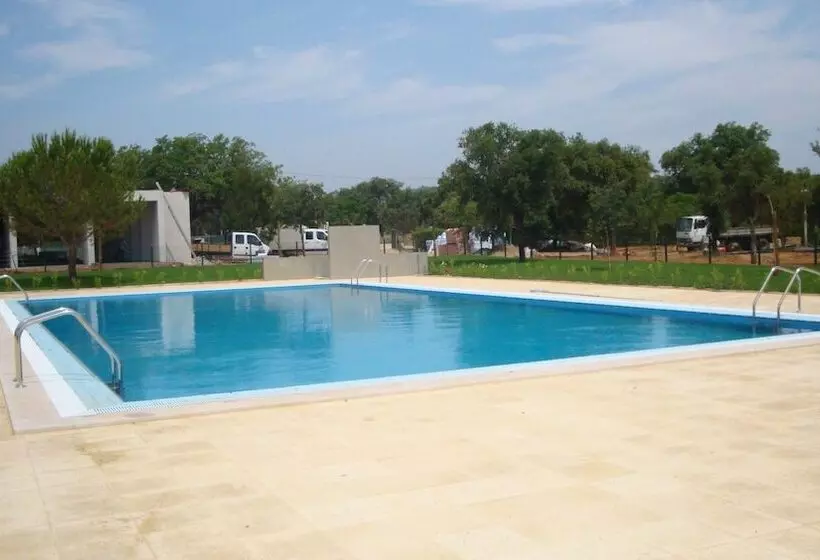 ホテル Parque De Campismo Orbitur Montargil