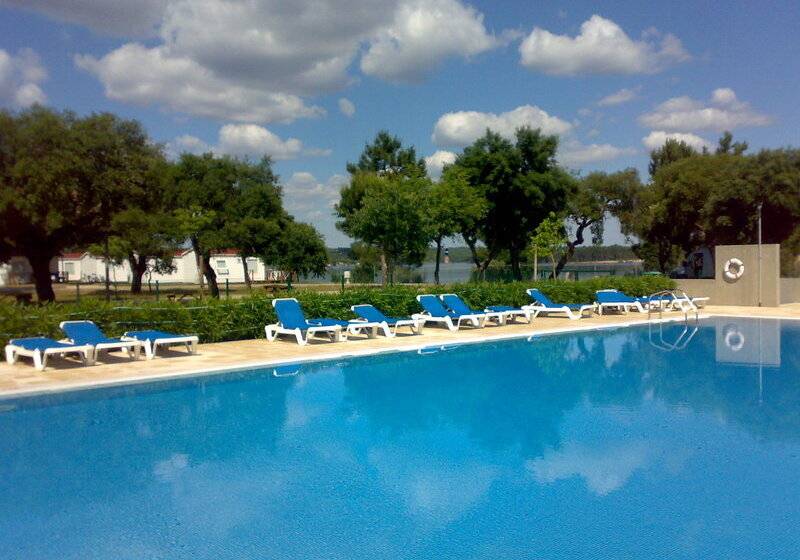 هتل Parque De Campismo Orbitur Montargil