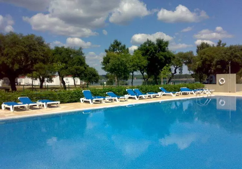 ホテル Parque De Campismo Orbitur Montargil