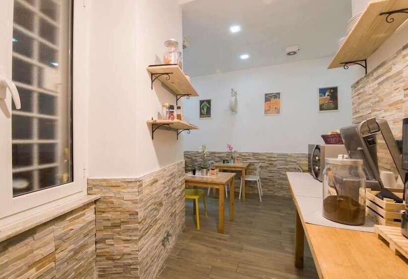 בית מלון כפרי Rome Vatican Inn