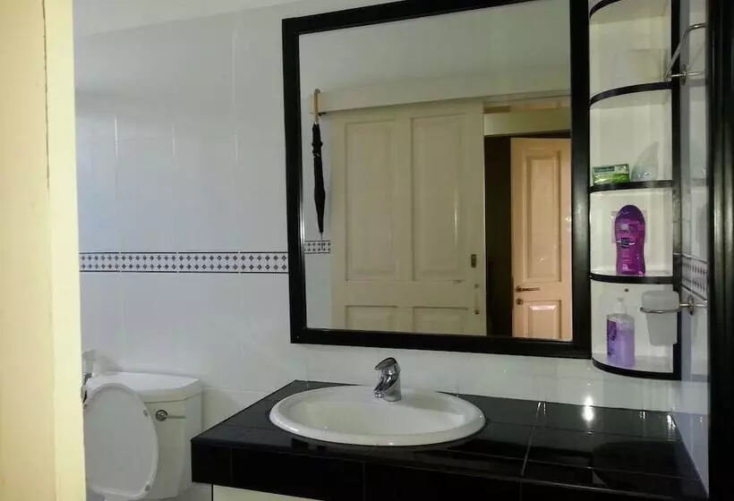 Krishangel Beach Apartment