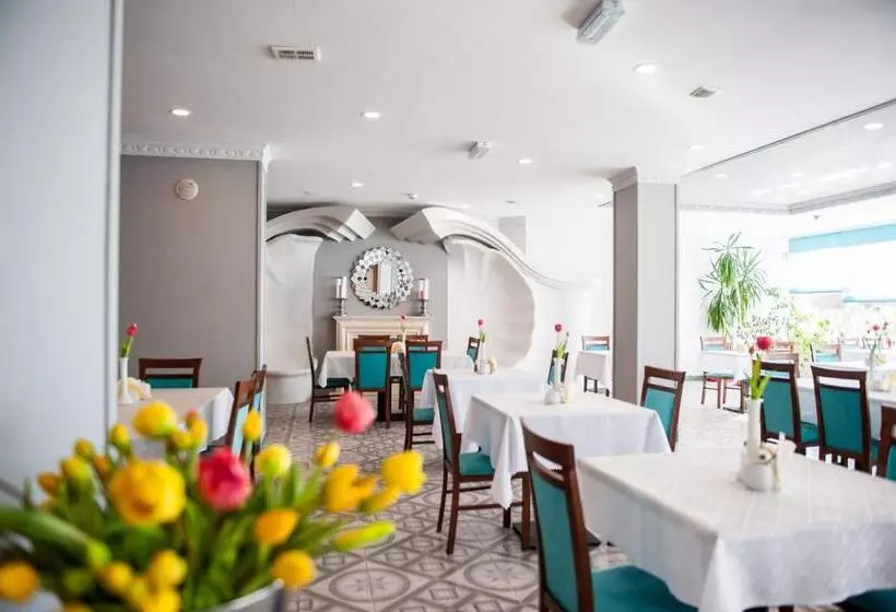 Wodnik Twój Hotel Z Widokiem Na Morze