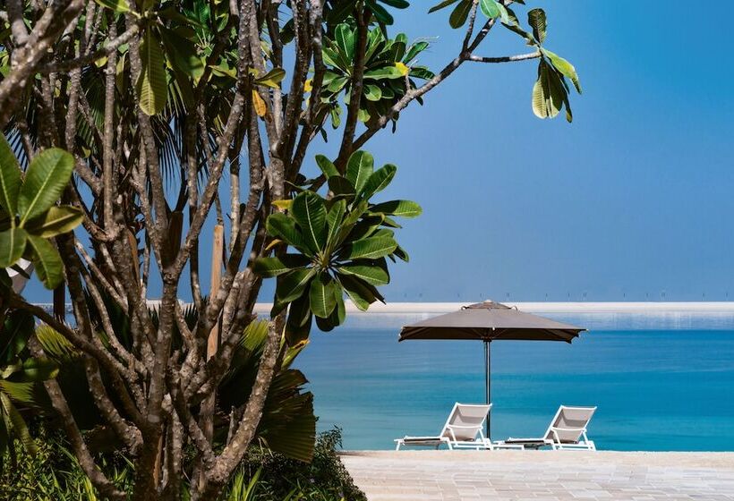 Отель Bulgari Resort Dubai