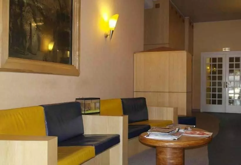 Hotelli Hôtel Restaurant Des Lys