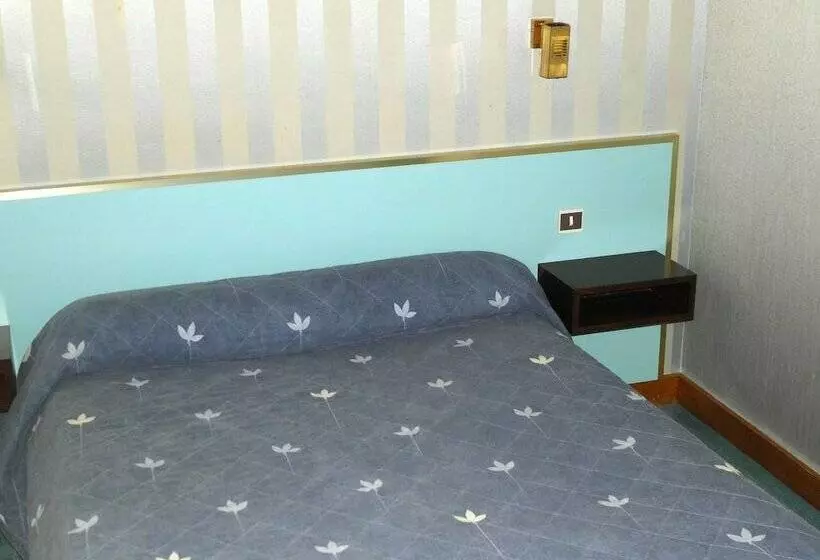 Hotelli Hôtel Restaurant Des Lys