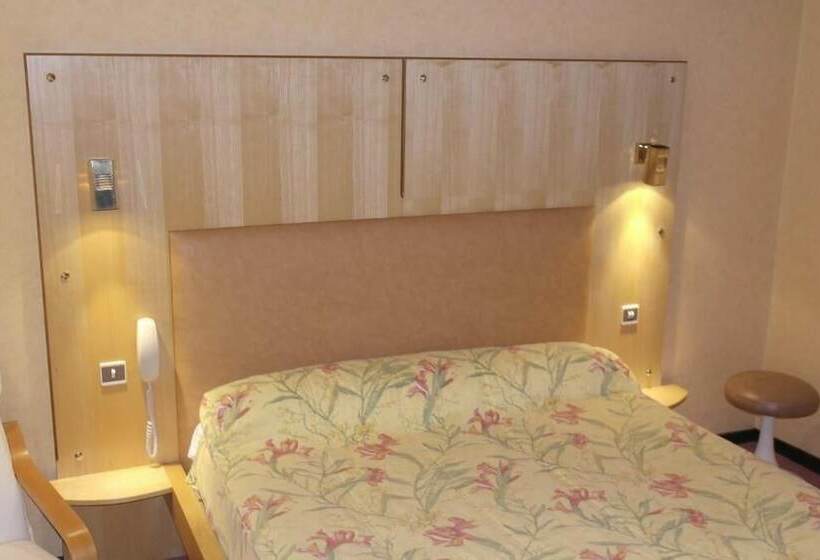 فندق Hôtel Restaurant Des Lys