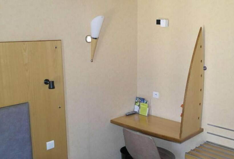 فندق Hôtel Restaurant Des Lys