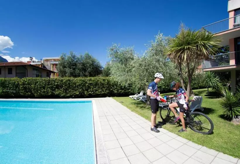 ホテル Holiday Sport & Relax