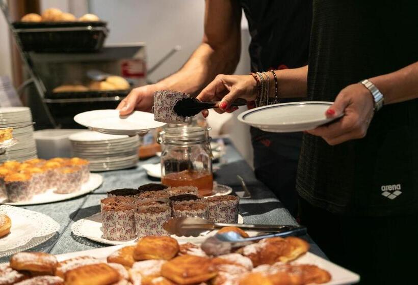 호텔 Holiday Sport & Relax