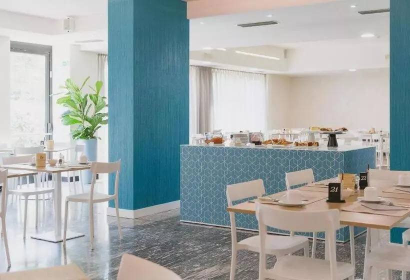 ホテル Holiday Sport & Relax