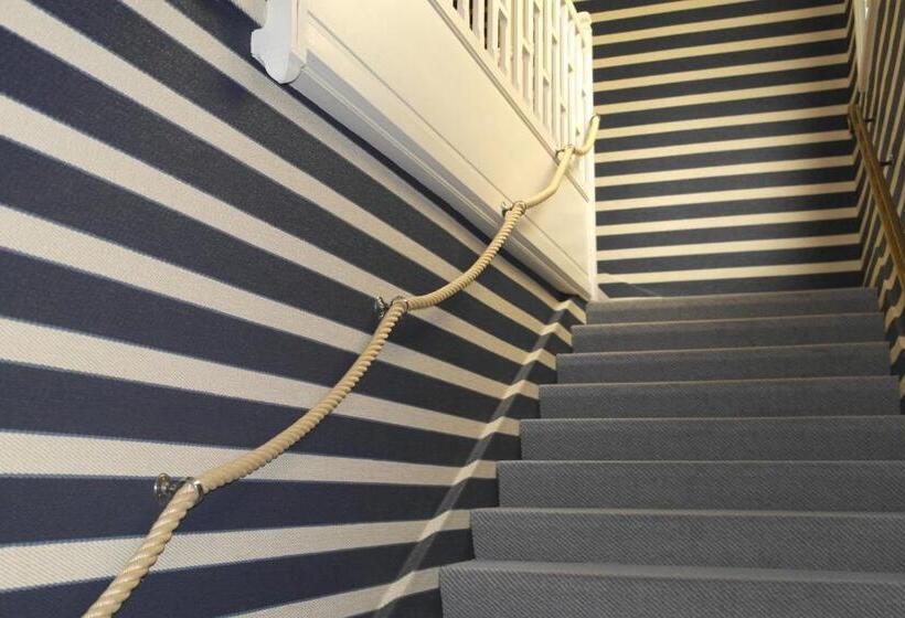 فندق Hôtel Restaurant Des Lys