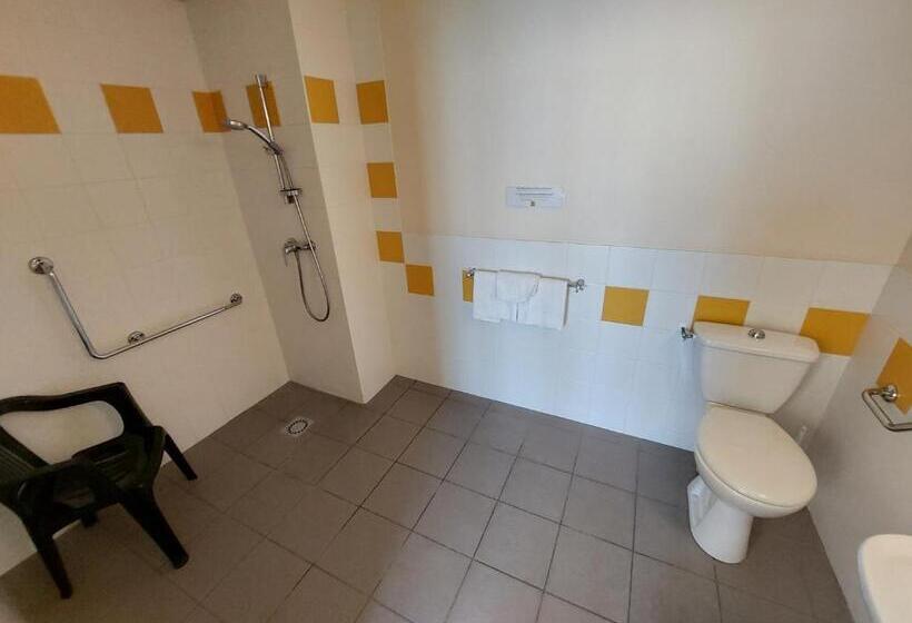 Logis Hotels   Le Relais Des Deux Vallées   Hôtel Et Restaurant