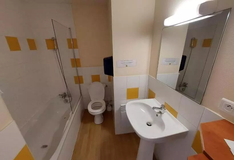 Logis Hotels   Le Relais Des Deux Vallées   Hôtel Et Restaurant