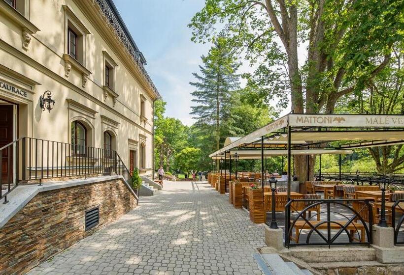 בית מלון כפרי Malé Versailles