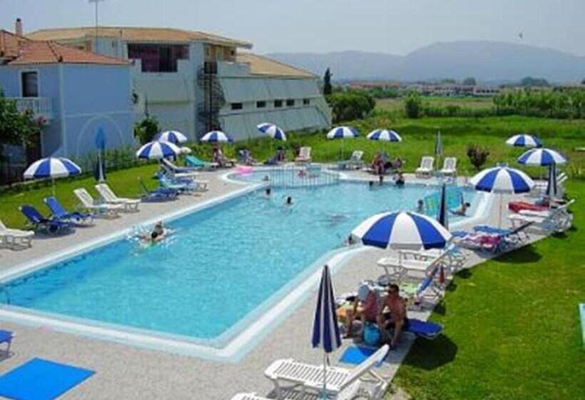 هتل Plubis Studios