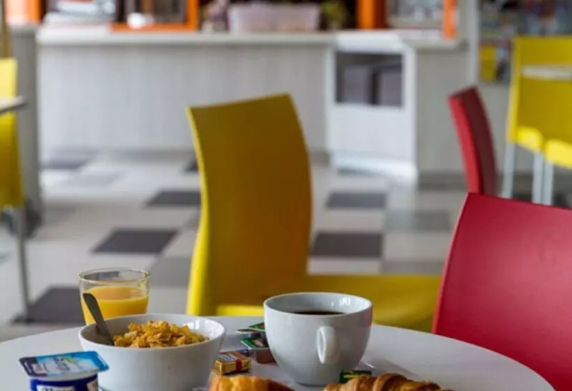 ホテル Premiere Classe Roissy  Aeroport Charles De Gaulle