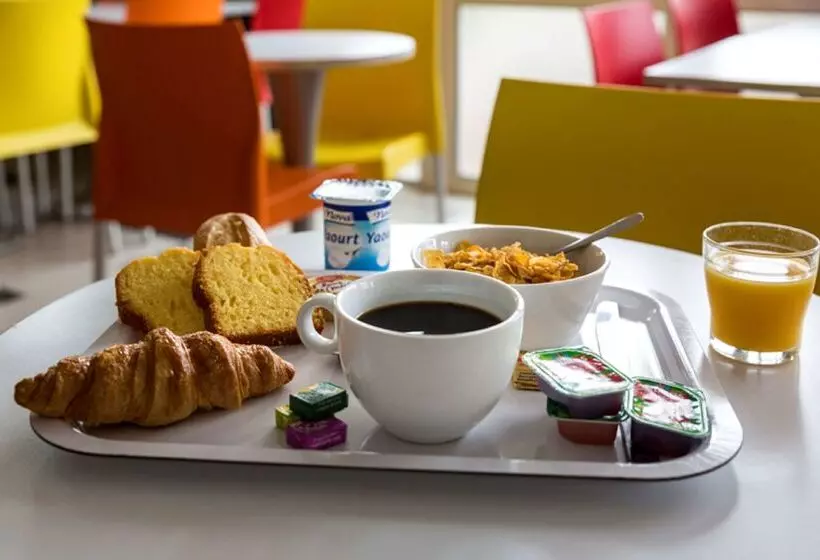 ホテル Premiere Classe Roissy  Aeroport Charles De Gaulle