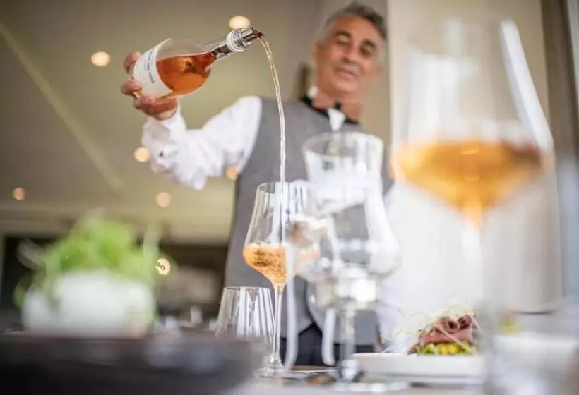 ホテル Restaurant La Siala