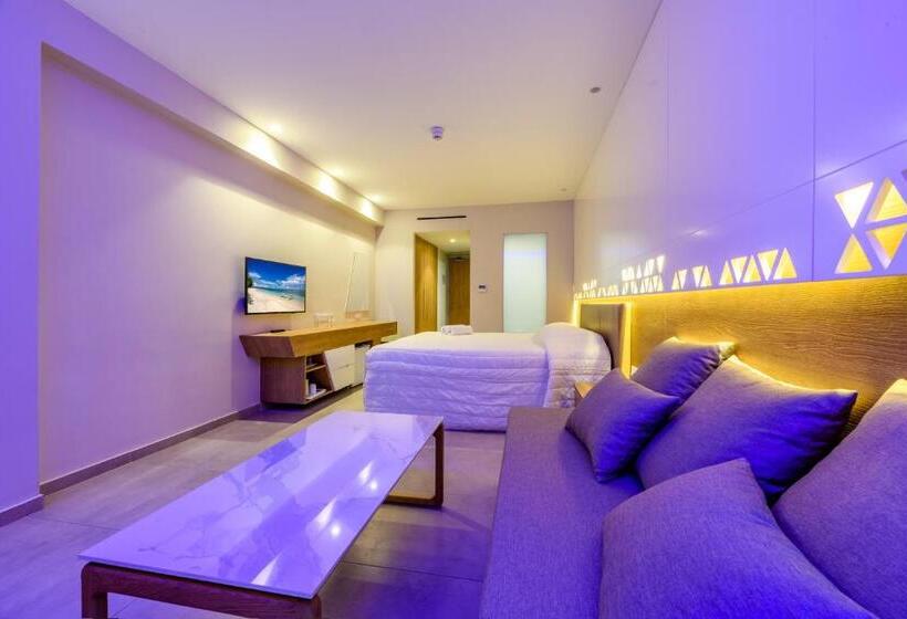 Отель Tasia Maris Seasons - Adults Only