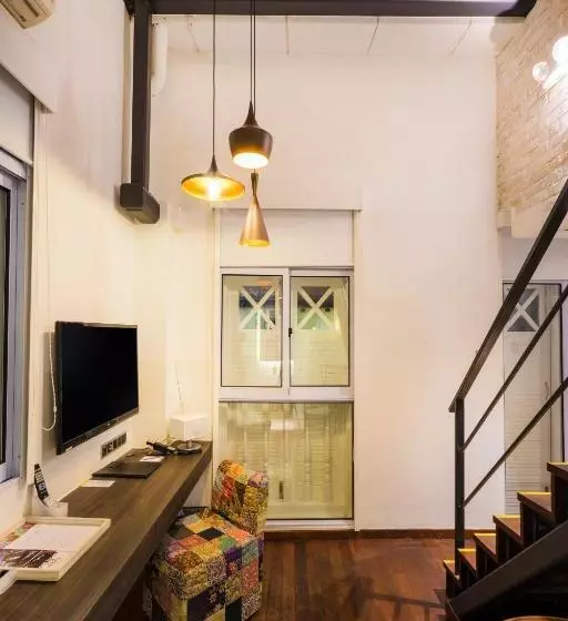 The Daulat By Hotel Calmo