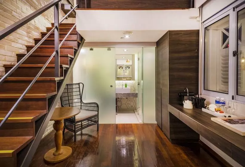 The Daulat By Hotel Calmo