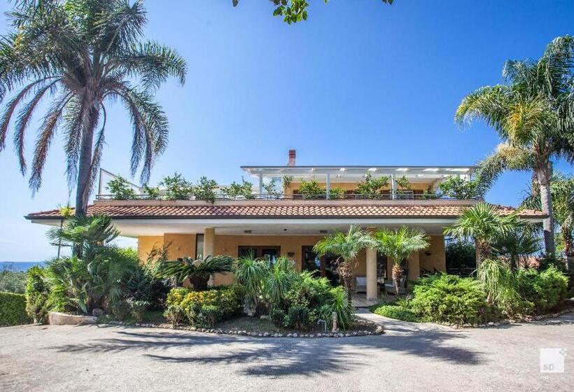 Tonicello Hotel Resort & Spa