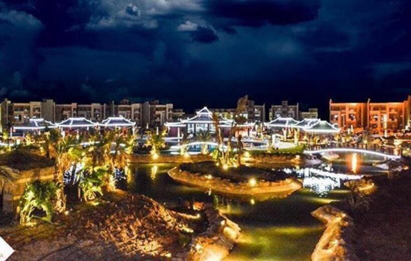 استراحتگاه Bluebayasia Elsokhna Families Only