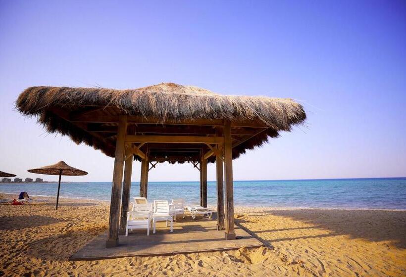 استراحتگاه Bluebayasia Elsokhna Families Only