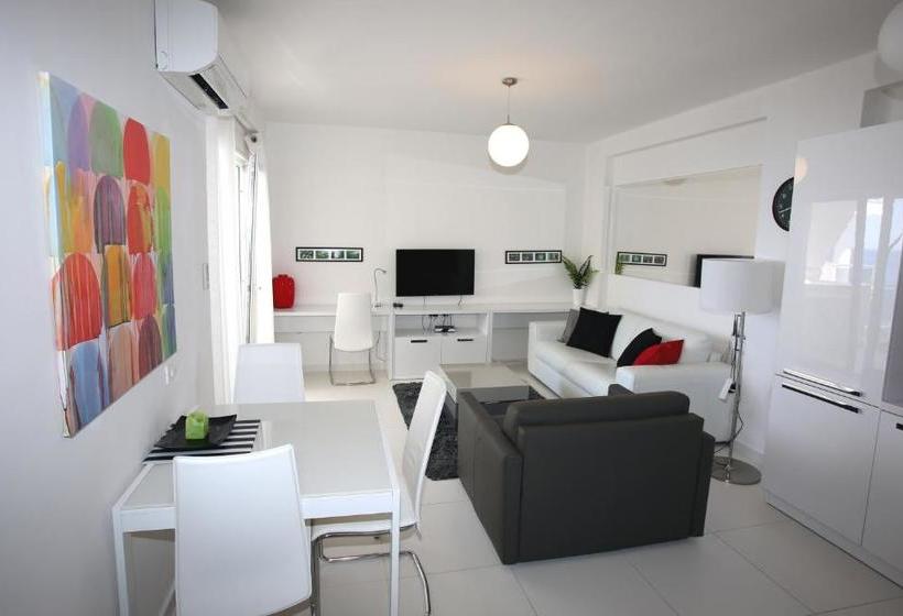 White Residence Luxury Apartments