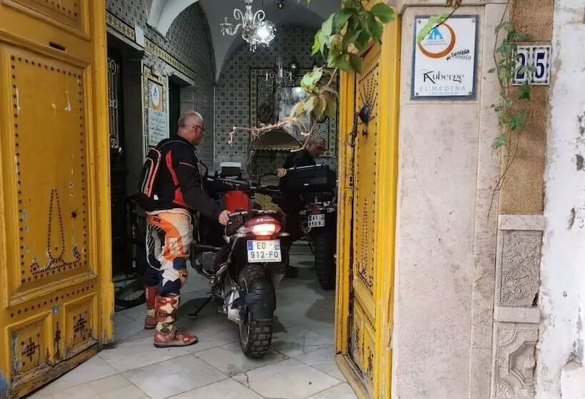 Hostel El Medina