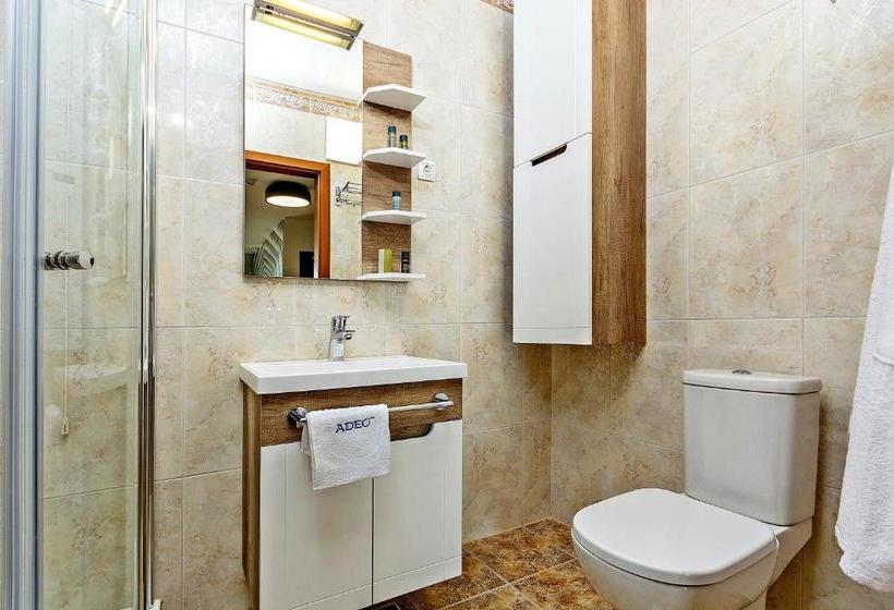 Aparthotel Adeo