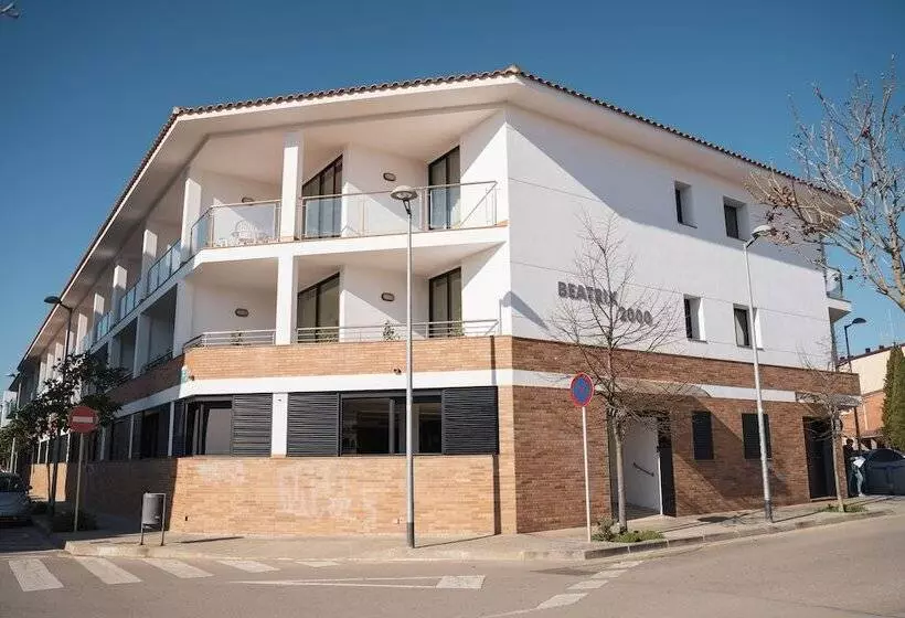 Beatrix 2000 - Caliu Apartments