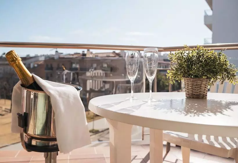 Beatrix 2000 - Caliu Apartments