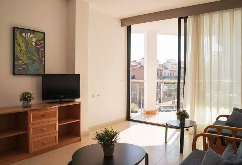 Beatrix 2000 - Caliu Apartments