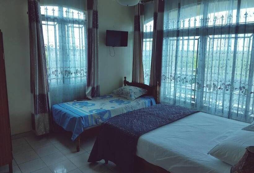 تختخواب و صبحانه Luxor Residence Guesthouse