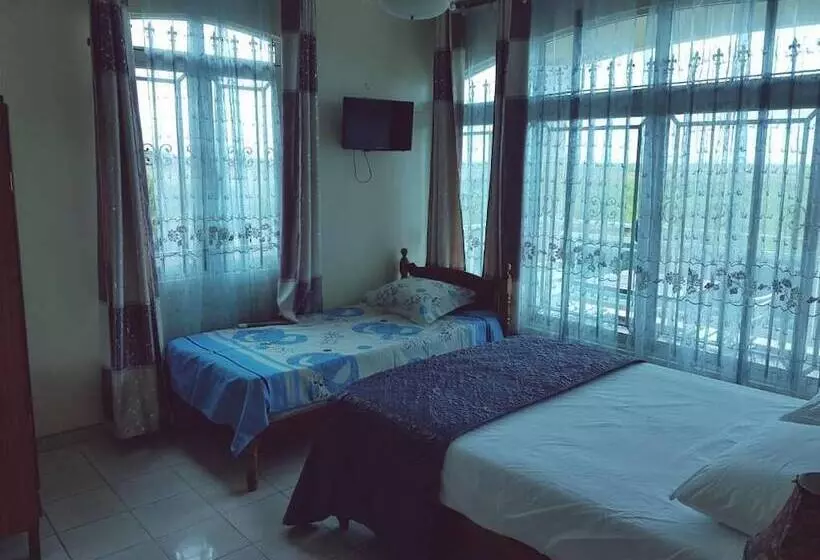 تختخواب و صبحانه Luxor Residence Guesthouse